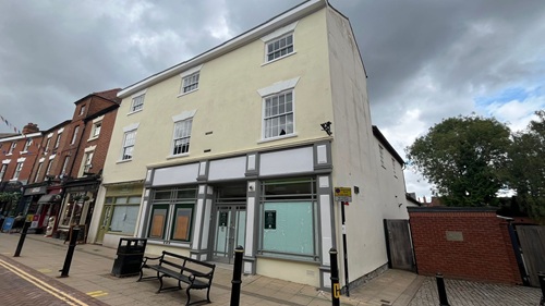 Image for Bromwich Hardy sells Warwick former bank building for £750,000 plus