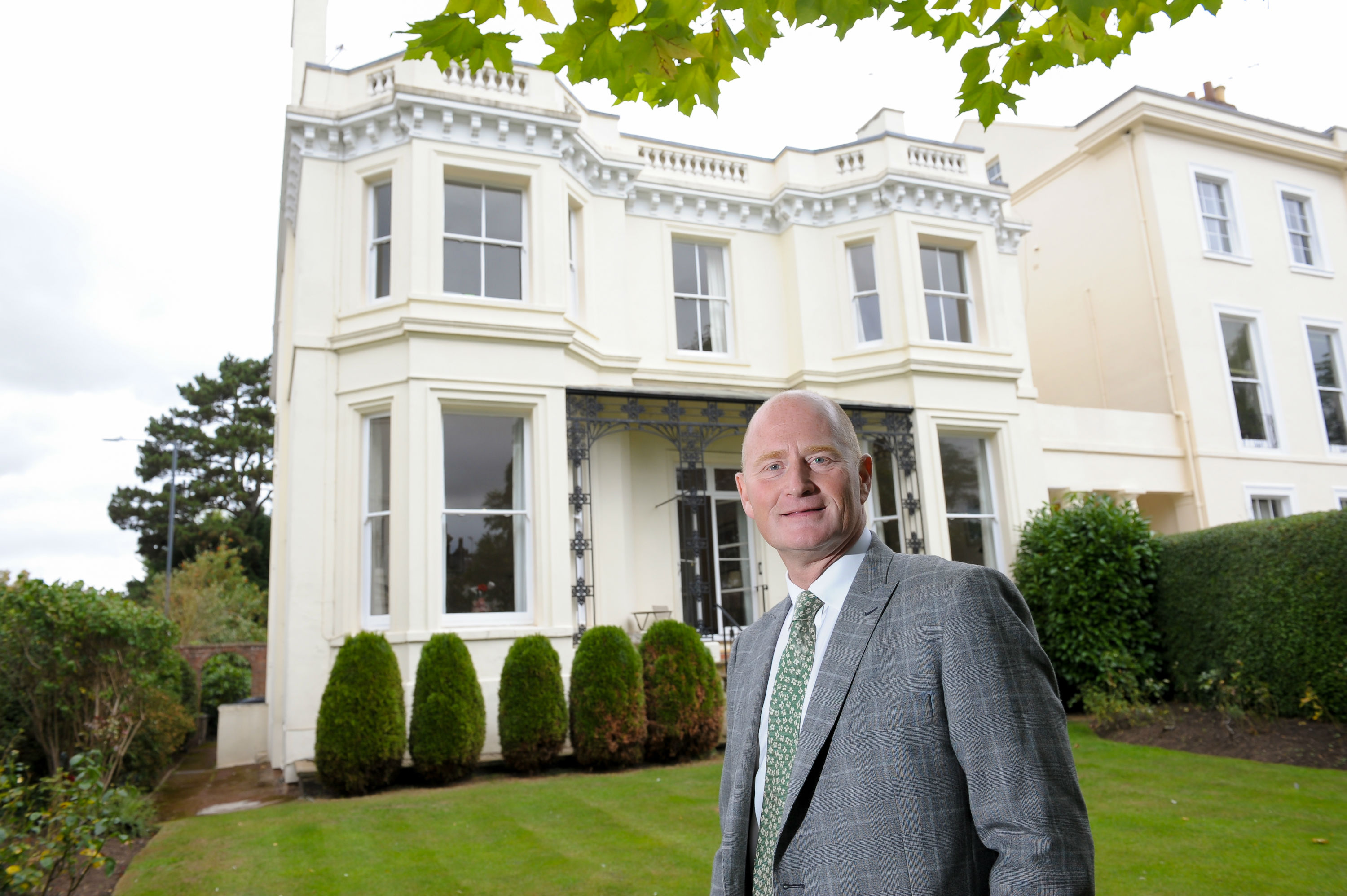 ehB Reeves offering £1.8m Regency Villa in Leamington