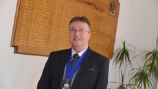 Image for Chamber says economic recovery is being restrained as latest GDP figures are revealed