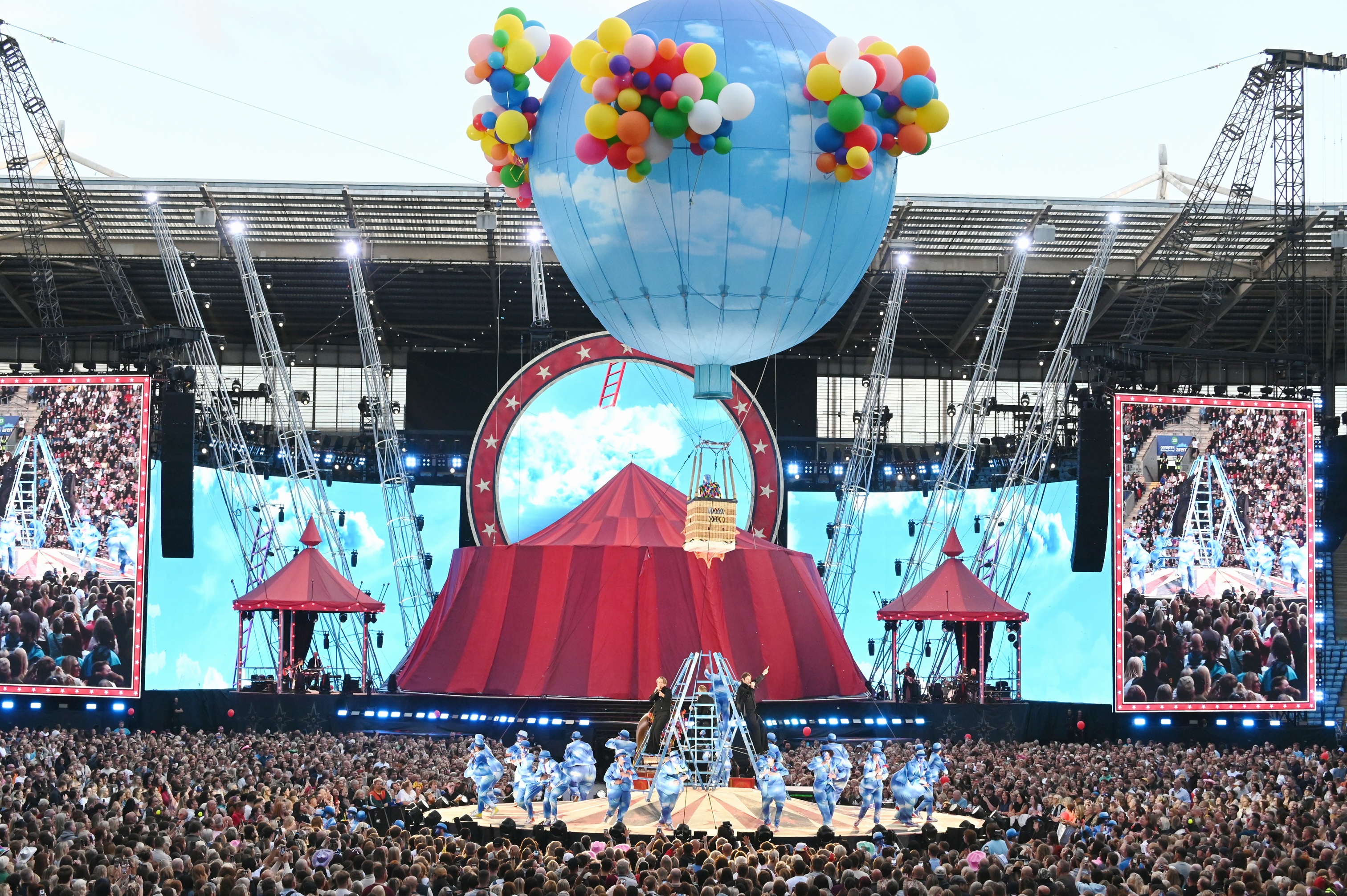 Image for The financial impact of Take That concerts revealed – including the amount of pints and burgers sold!