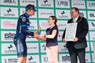 Image for Children invited to design flag for Warwickshire stage of Lloyds Tour of Britain Women’s cycle race