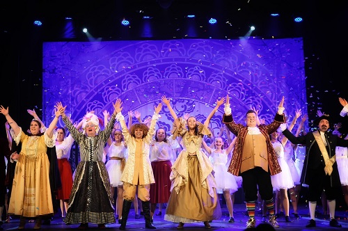 Albany Theatre donates hundreds of tickets to first Christmas shows since £3.5m redevelopment