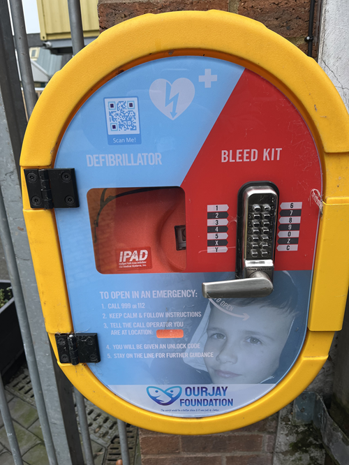 Image for Midlands organisation steps in to donate Coventry defibrillator after urgent appeal