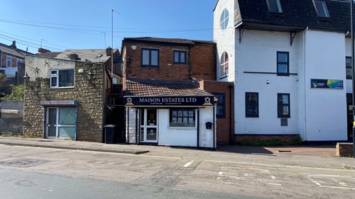 Bromwich Hardy helps new beauty salon to launch in Coventry 